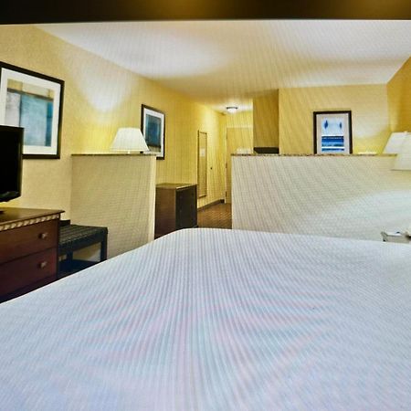 Holiday Inn Express And Suites Allentown West By Ihg Εξωτερικό φωτογραφία